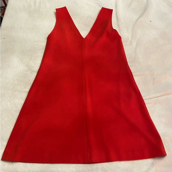 Theory V-neck Sleeveless Admiral Crepe Short Dress In Bright Tomato 28177 - Picture 8 of 11